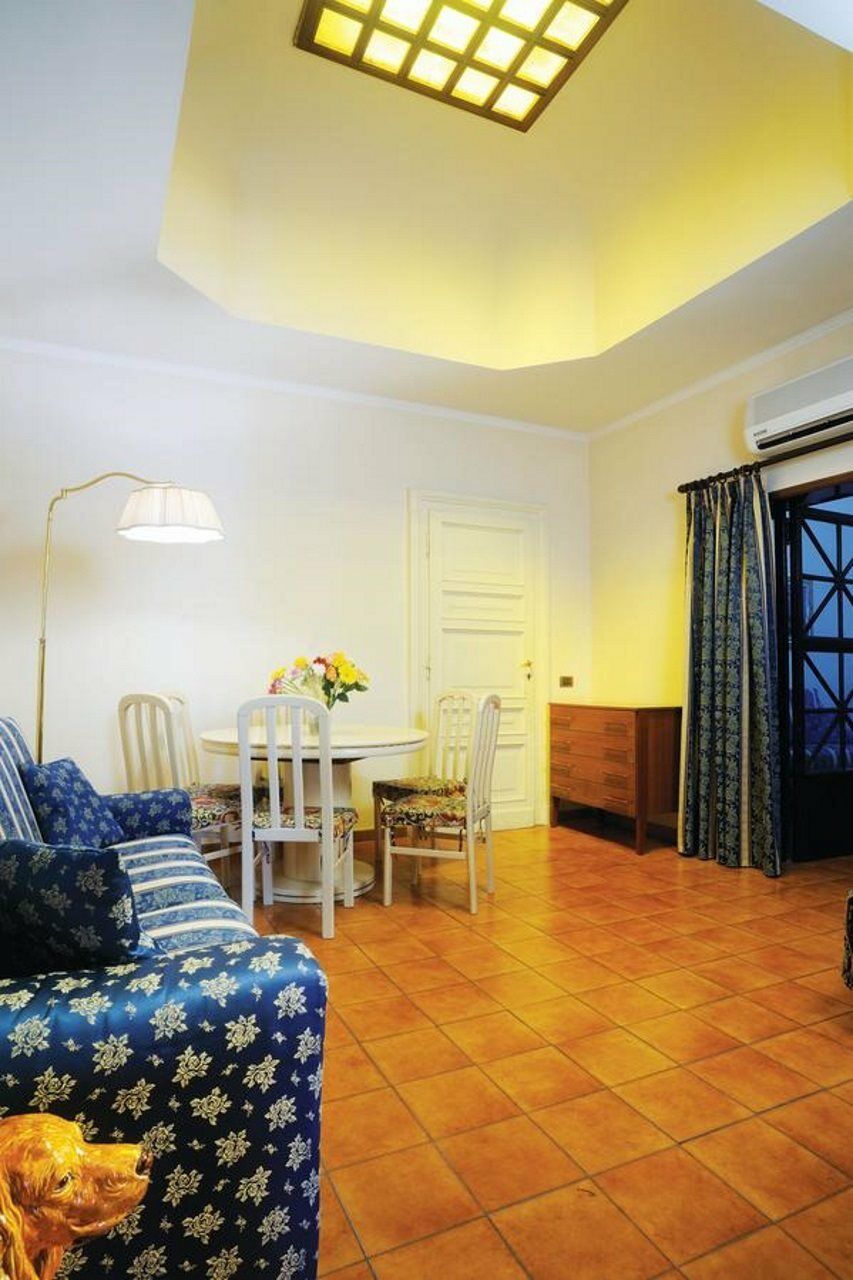 Hotel Augustea Рим Екстер'єр фото